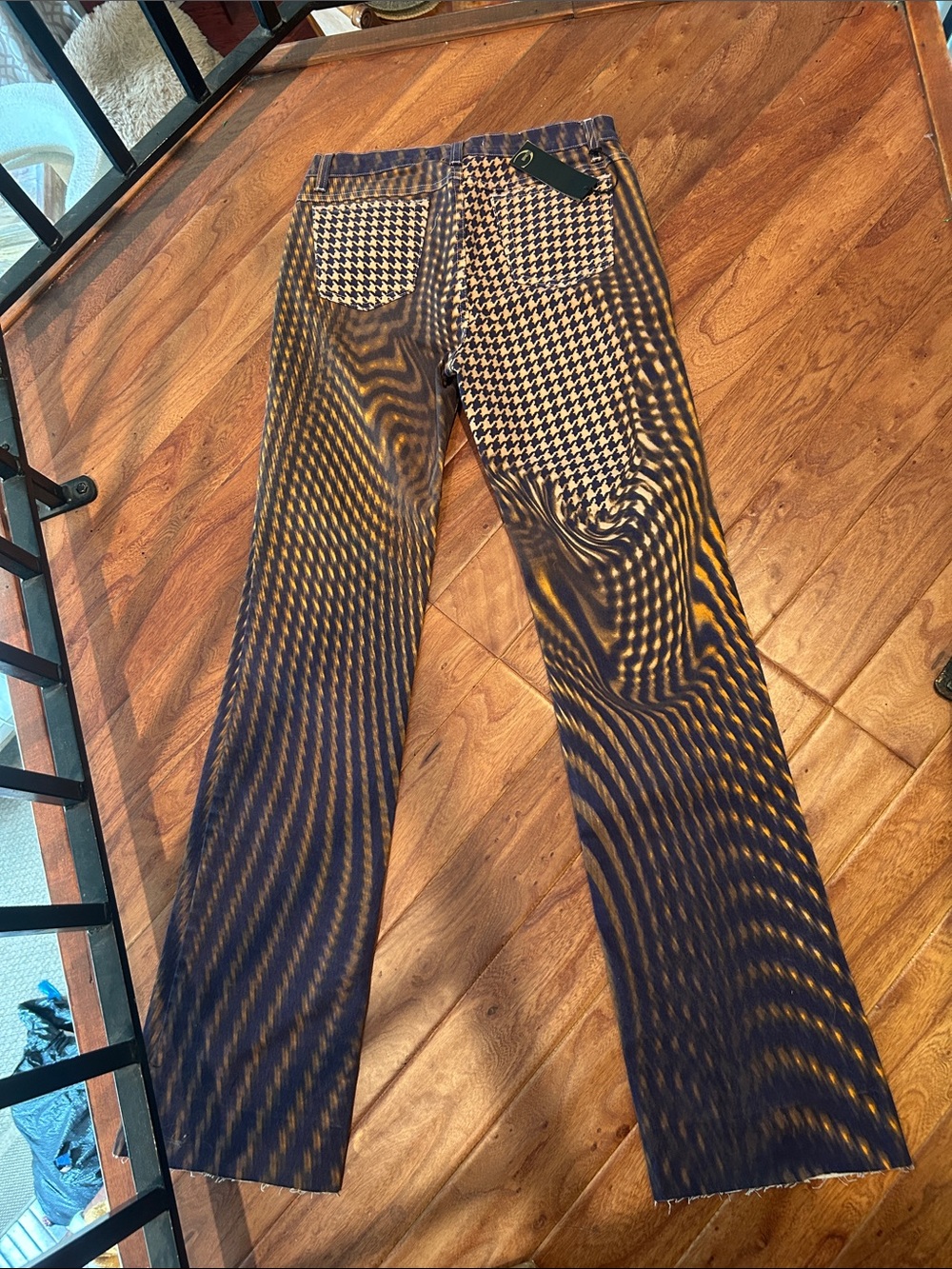 NWT Just Cavalli Neon
Psychedelic Pants Size 29 - Picture 9 of 11